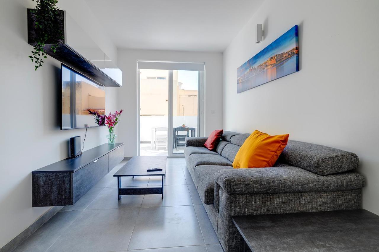 Central Sliema 3-Bedroom Retreat エクステリア 写真
