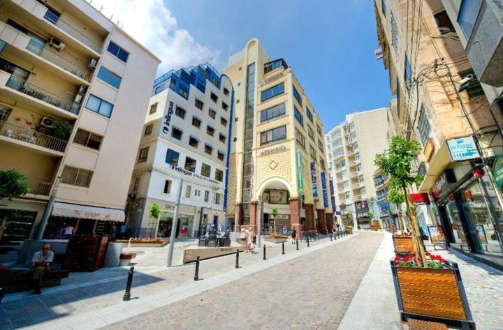 Central Sliema 3-Bedroom Retreat エクステリア 写真