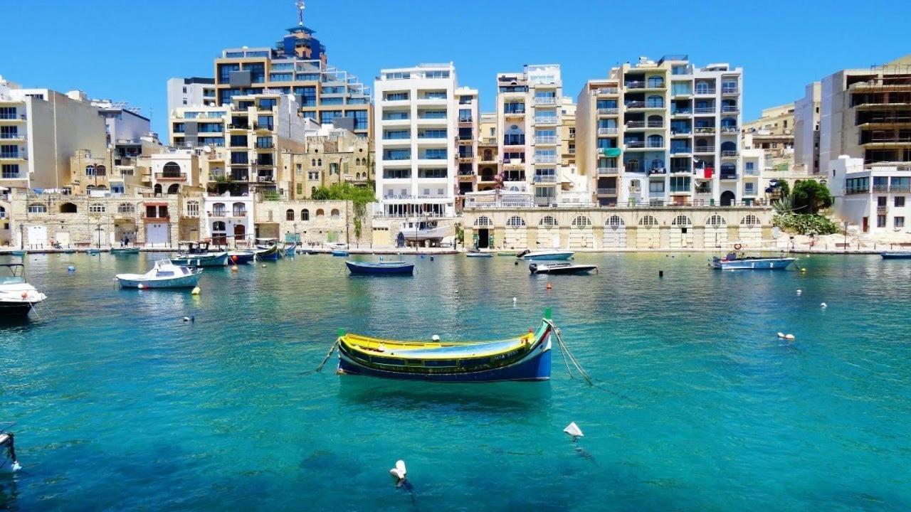Central Sliema 3-Bedroom Retreat エクステリア 写真