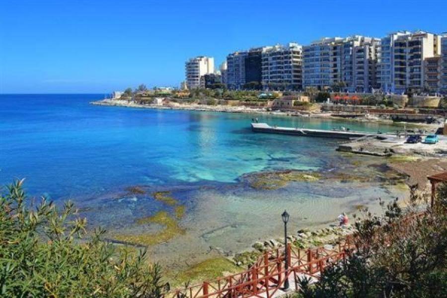 Central Sliema 3-Bedroom Retreat エクステリア 写真
